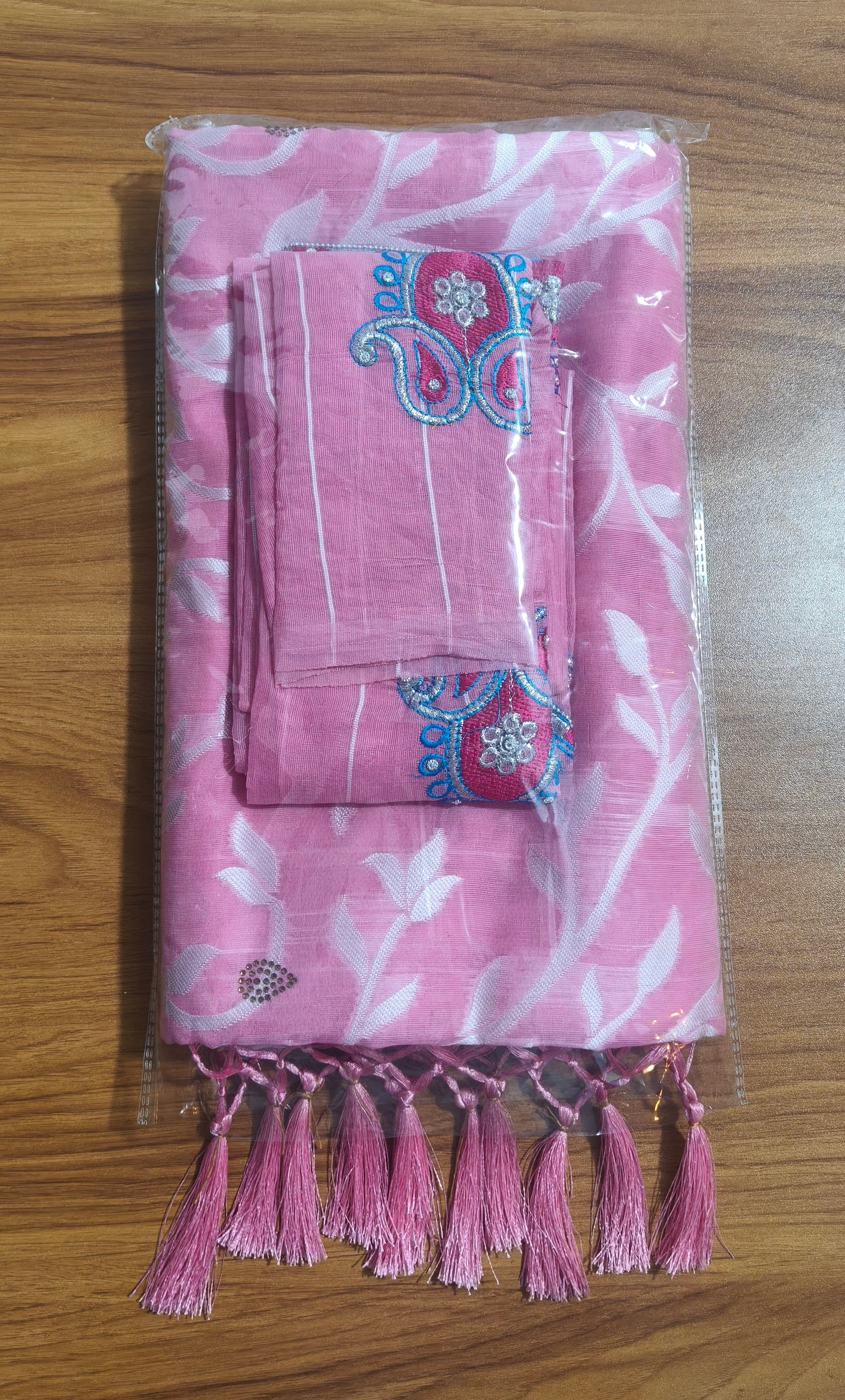 Premium Rose Pink Saree – Floral Pattern & Embroidered Blouse Silky Aura