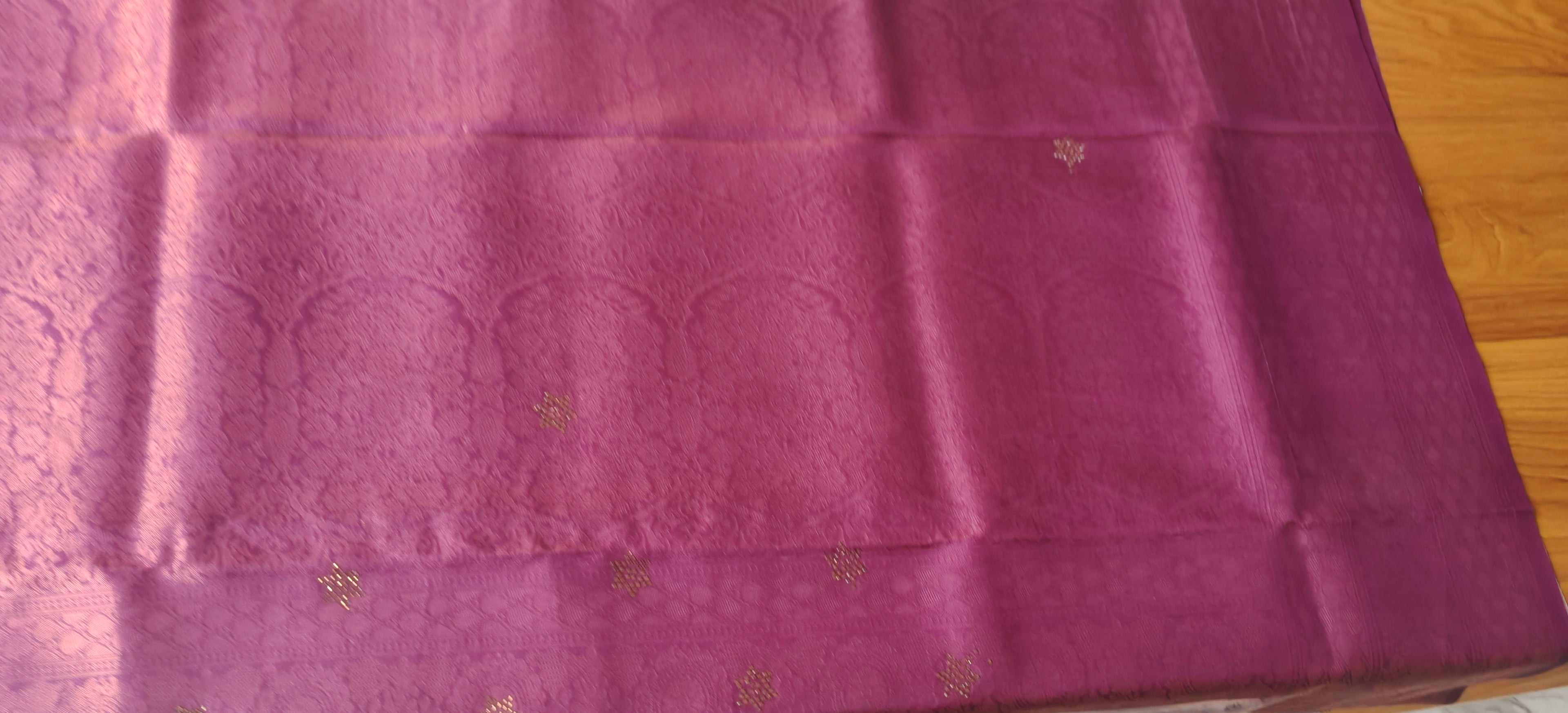 Premium Purple Saree with Floral Print & Zari Jacquard Weaving